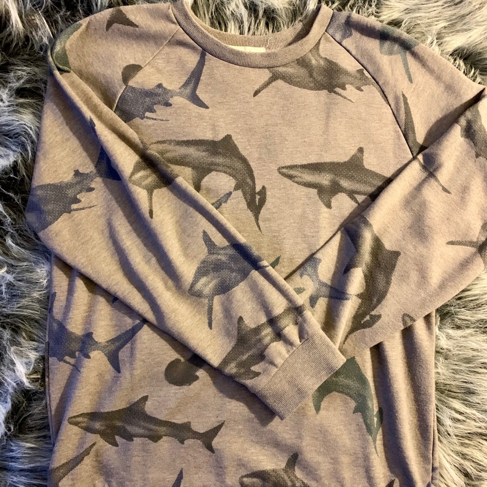 Shark Print Crew Neck Sweatshirt 🌊🦈